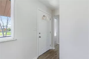 4619 Belcourt Dr, Jefferson Twp, OH 45417 - Photo 9