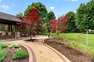3605 E Salinas Cir, Sugarcreek Twp, OH 45440 - Photo 7