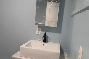 126 E Cassilly St, Springfield, OH 45504 - Photo 7