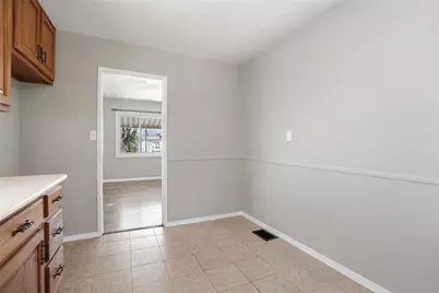 1176 Jeanette Drive, Riverside, OH 45432 - Photo 15