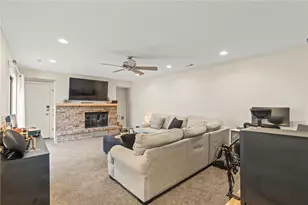 957 Pine Needles Dr, Centerville, OH 45458 - Photo 7