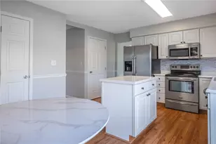 1053 Ashbrooke Ln, Xenia, OH 45385 - Photo 11