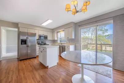 1053 Ashbrooke Lane, Xenia, OH 45385 - Photo 9