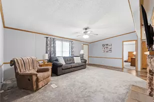 126 S Point Dr, Fairborn, OH 45324 - Photo 5