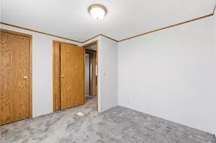 126 S Point Dr, Fairborn, OH 45324 - Photo 13