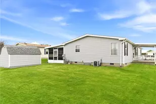 126 S Point Dr, Fairborn, OH 45324 - Photo 21