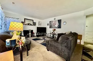 220 E Sunrise Ave, Trotwood, OH 45426 - Photo 7