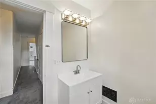 218 Brown St, Dayton, OH 45402 - Photo 33