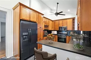 218 Brown St, Dayton, OH 45402 - Photo 3