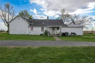 6184 Hanley Rd, Jefferson Twp, OH 45335 - Photo 3