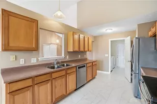 2247 Dundee Dr, Xenia, OH 45385 - Photo 13