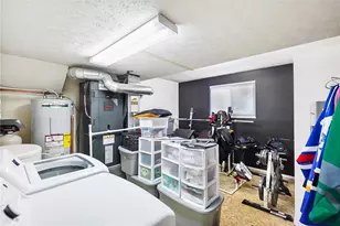 1651 N Laddie Ct, Dayton, OH 45432 - Photo 25
