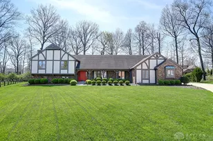 2310 Wood Trails Ct, Miami Township, OH 45459 - Photo 1