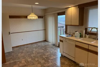 4243 Glenayre Drive, Englewood, OH 45322 - Photo 7