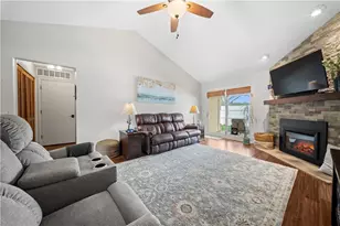 8320 Leisure Dr, Washington Twp, OH 45458 - Photo 3