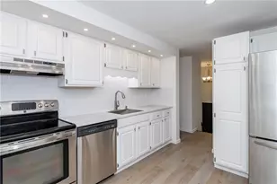 4830 Leafburrow Dr, Dayton, OH 45424 - Photo 5