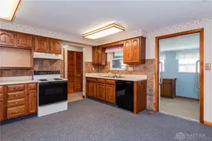 712 Hile Ln, Englewood, OH 45322 - Photo 11