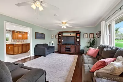 5583 Hugh Drive, Centerville, OH 45459 - Photo 5