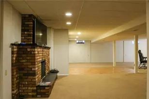 6091 Mad River Rd, Washington Twp, OH 45459 - Photo 13