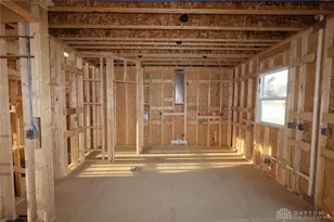 401 Crossing Ln, Miami Township, OH 45449 - Photo 7