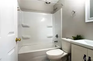 5257 Powell Rd, Dayton, OH 45424 - Photo 13