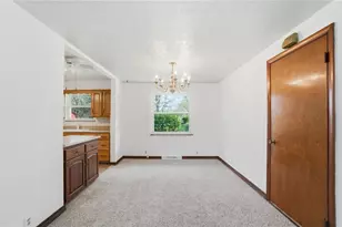 4258 Lyndell Dr Dr, Beavercreek, OH 45432 - Photo 11