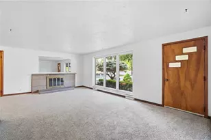 4258 Lyndell Dr Dr, Beavercreek, OH 45432 - Photo 7