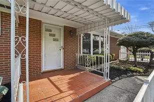 4258 Lyndell Dr Dr, Beavercreek, OH 45432 - Photo 5