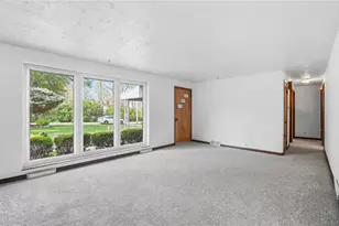 4258 Lyndell Dr Dr, Beavercreek, OH 45432 - Photo 9