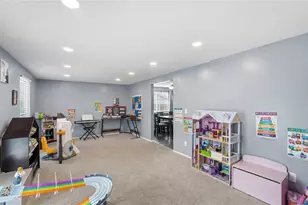 7240 Claybeck Dr, Huber Heights, OH 45424 - Photo 9