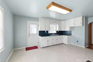 1030 Ginghamsburg Rd, Tipp City, OH 45371 - Photo 9