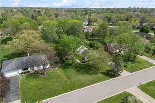8750 Castlecreek Dr, Centerville, OH 45458 - Photo 45