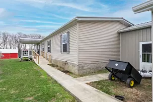 1926 Fairview Rd, Peebles, OH 45660 - Photo 5