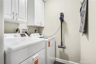 6209 7 Pines Dr, Miami Township, OH 45449 - Photo 19