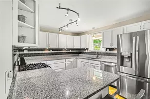 6209 7 Pines Dr, Miami Township, OH 45449 - Photo 11