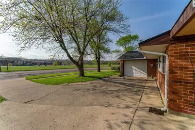 6052 Old Troy Pike, Huber Heights, OH 45424 - Photo 5