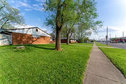 6052 Old Troy Pike, Huber Heights, OH 45424 - Photo 3