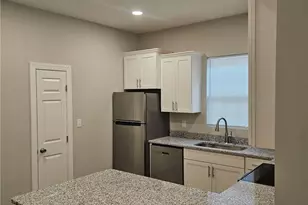 728 Wyoming St, Dayton, OH 45410 - Photo 7