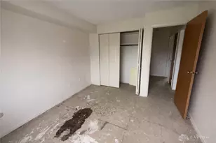5675 Coach Dr, Dayton, OH 45440 - Photo 11