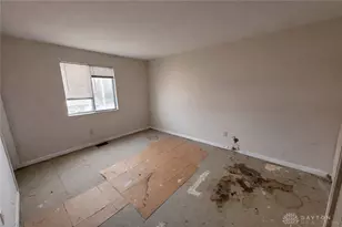 5675 Coach Dr, Dayton, OH 45440 - Photo 7