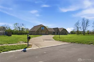 926 Goal Post Dr, Washington Twp, OH 45458 - Photo 73