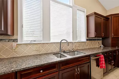 158 Signature Drive, Beavercreek Twp, OH 45385 - Photo 25
