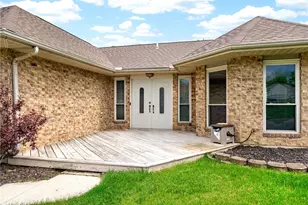 8818 Trowbridge Way, Huber Heights, OH 45424 - Photo 5