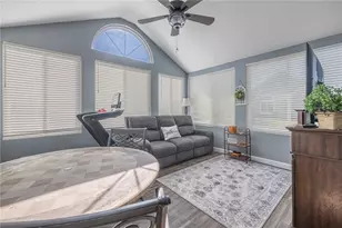 1600 Turnberry Village Dr, Washington Twp, OH 45458 - Photo 7