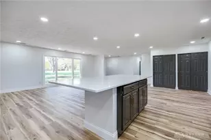 9550 Paragon Rd, Dayton, OH 45458 - Photo 17
