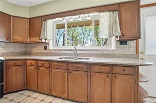 1047 Steven Circle Dr, Bethel Twp, OH 45344 - Photo 19