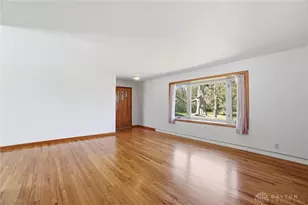 1047 Steven Circle Dr, Bethel Twp, OH 45344 - Photo 7