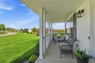 596 Terrace Creek Ct, Clearcreek Twp, OH 45036 - Photo 5