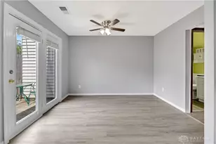 6305 Meditation Ln, Dayton, OH 45449 - Photo 7