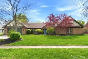 3955 Maple Grove Ln, Beavercreek, OH 45440 - Photo 1